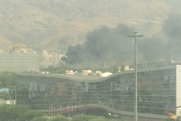آتش‌سوزی گسترده در یکی از انبارهای نمایشگاه بین‌المللی تهران